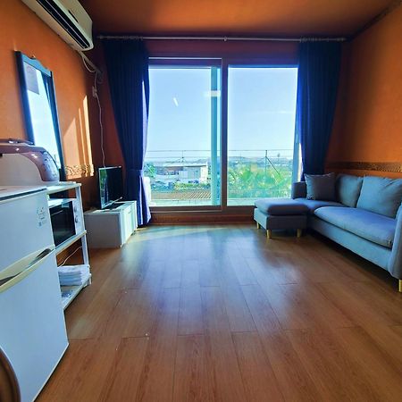Lohas Pension Seogwipo Bagian luar foto